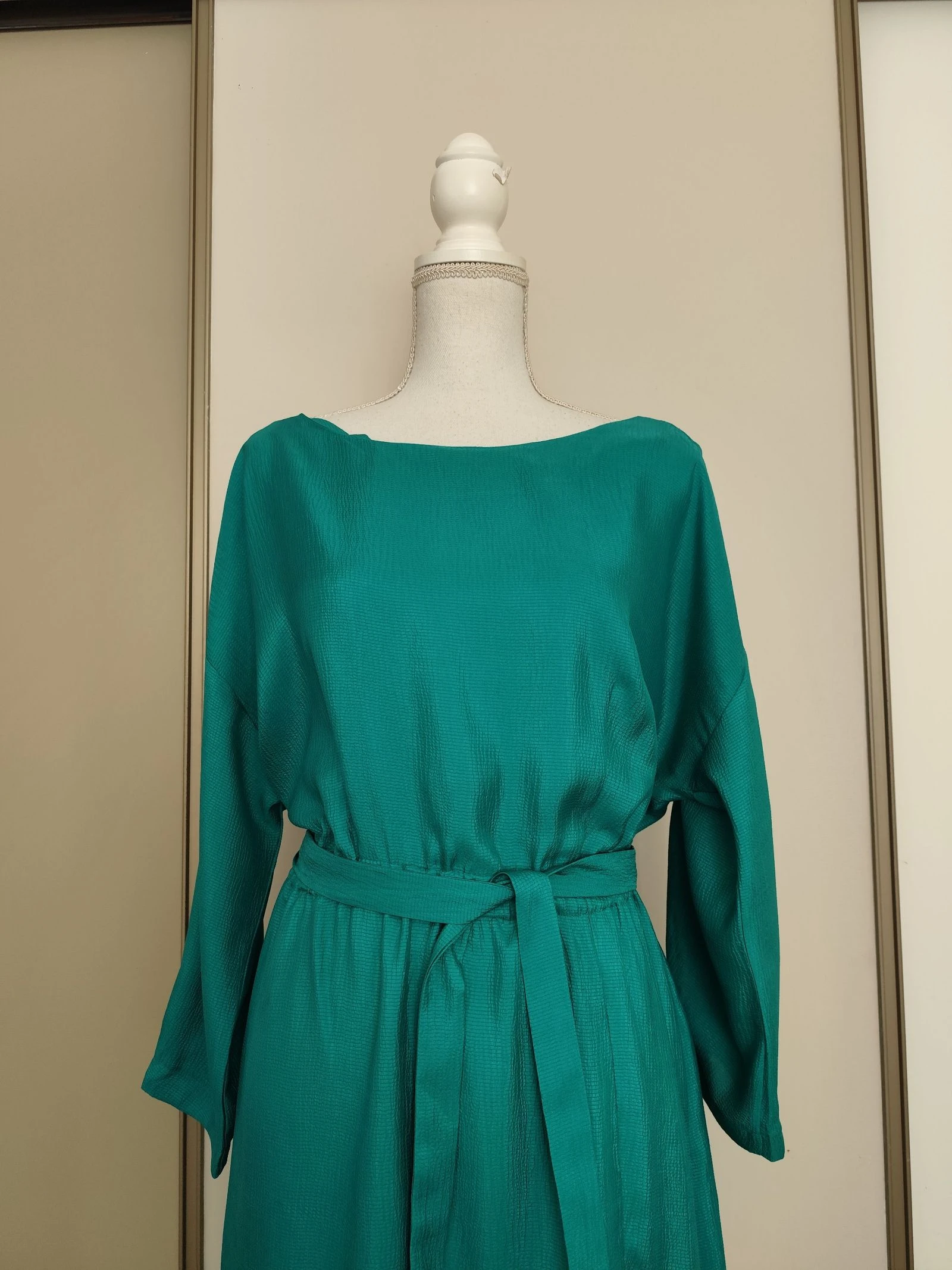Robe longue neuve Claudie Pierlot taille 42 verte  – photo 3